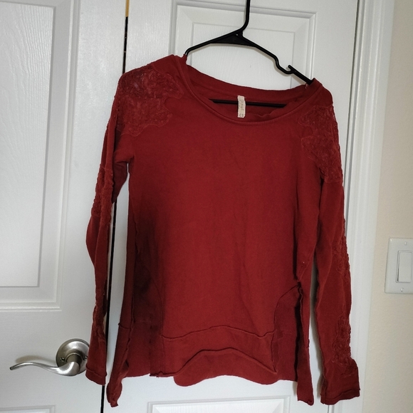 Women's Auburn Red/ Brown Lace Detail Free People Top - Picture 2 of 9